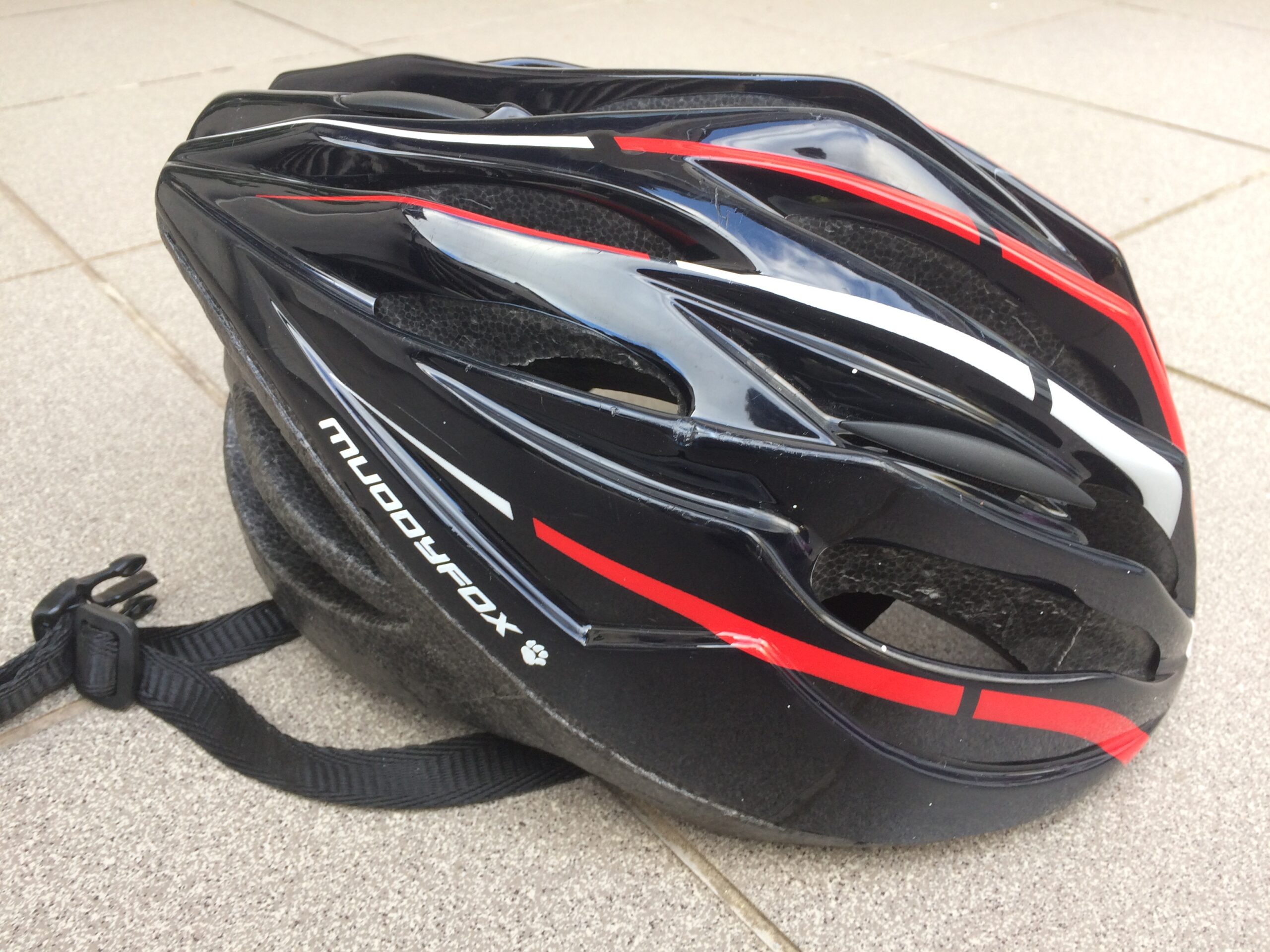 Muddyfox bukósisak - Bringakereső