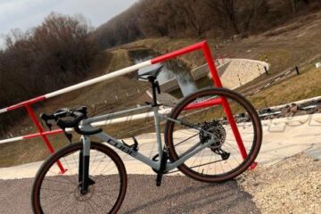 Használt CUBE NUROAD C:62 SL Gravel carbon murvás kerékpár bicikli eladó.