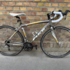 Fuji Newest 1.0 országúti kerékpár 52 cm (165-175 cm)